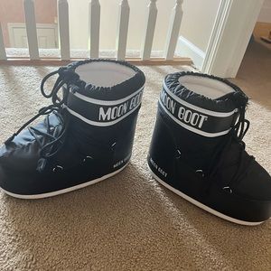 Authentic moon boots!